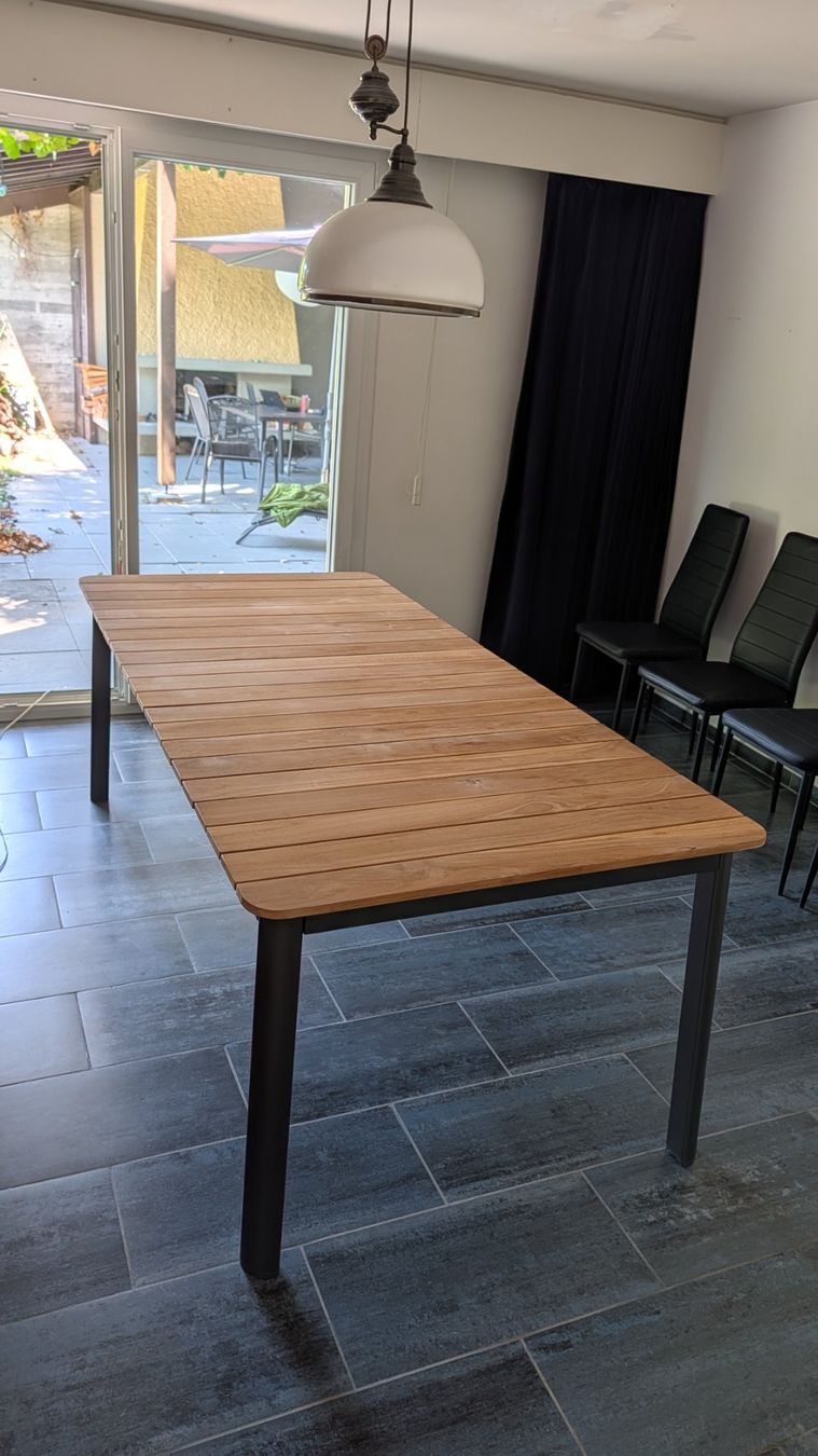 Tavoli: Gartentisch Alu und Echtholz – Usato da Adligenswil venduto da LaLaLand