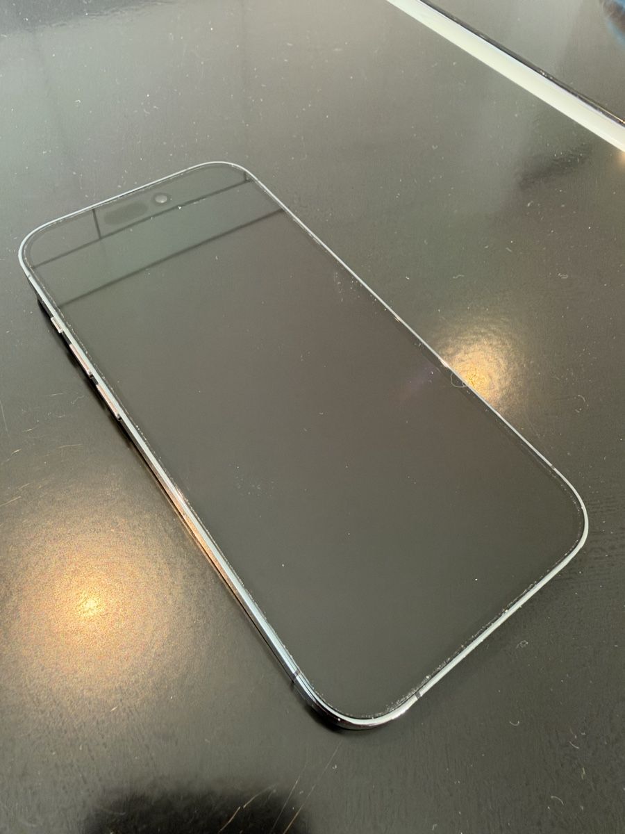 Apple Portables: IPhone 14Pro 128GB deep purple – D'occasion à Zürich par Madlaura 1