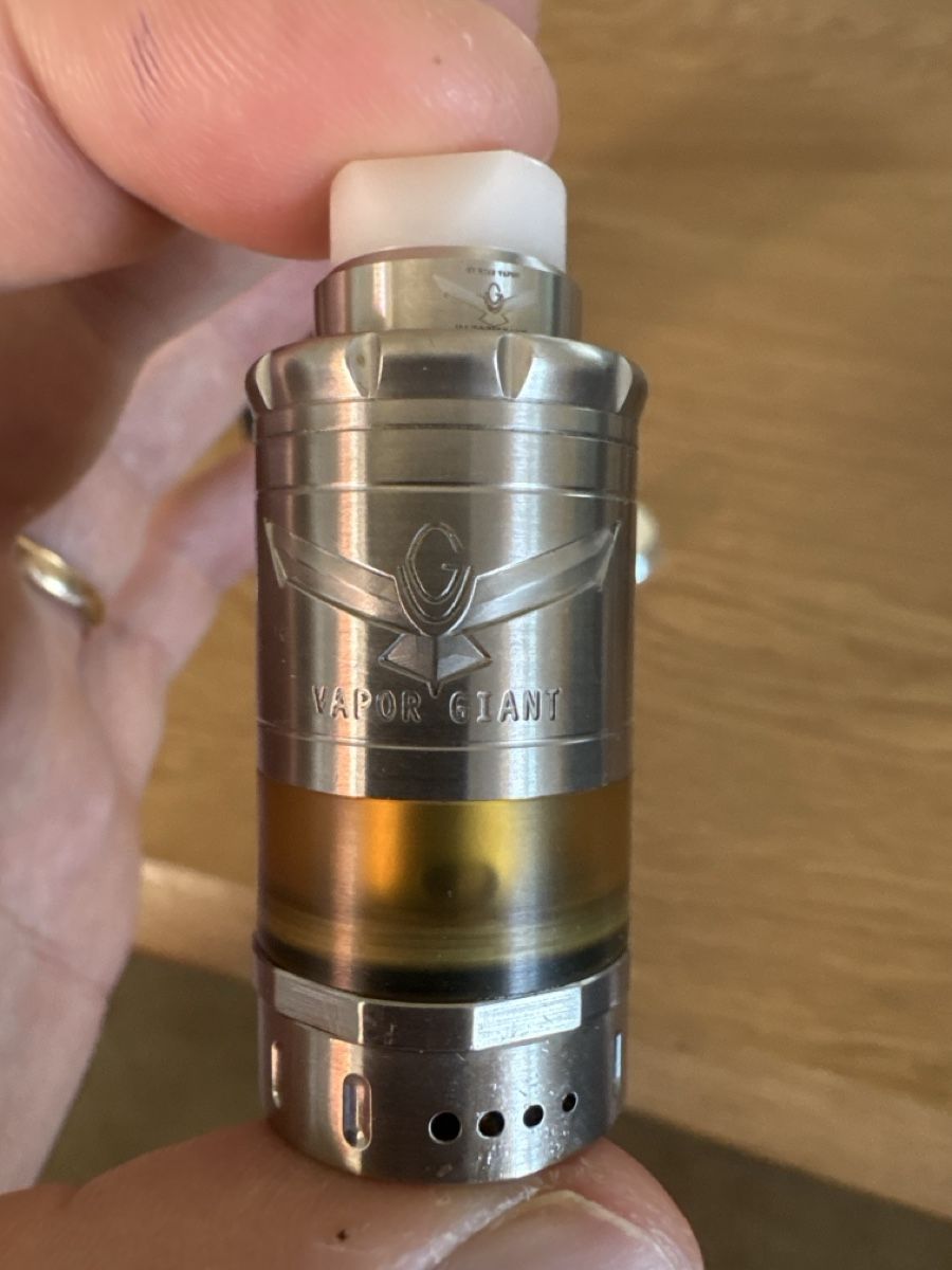 Vapor Giant Altri Prodotti per fumatori: Vapor giant M5 S – Usato da Gordola venduto da Fausto85 3