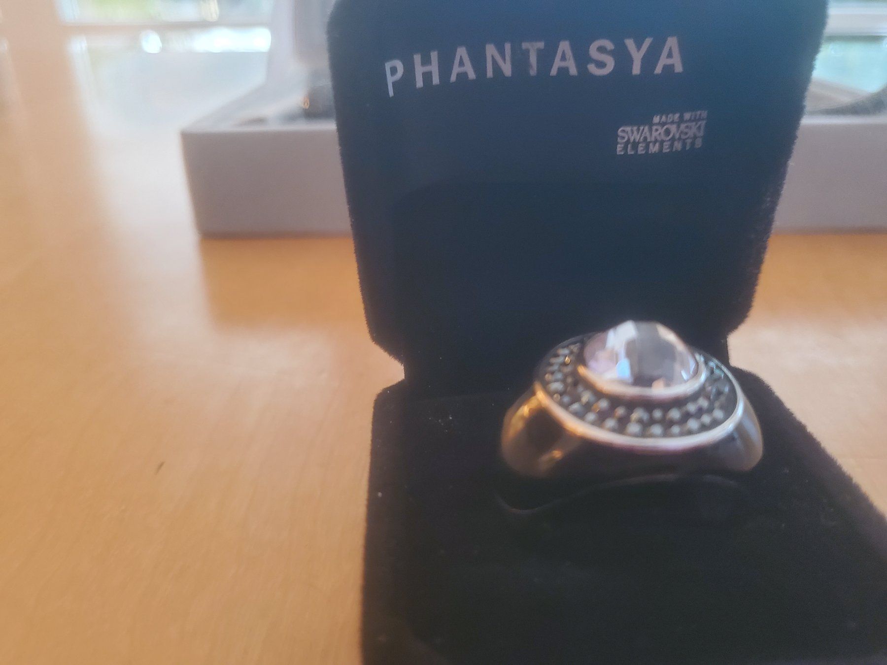 Swarovski Anelli: Swarowski Ring Phantasya Grösse 56 – Nuovo (secondo la descrizione) da Balsthal venduto da redcarpet