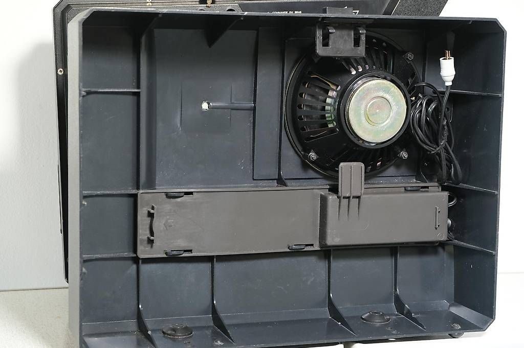 Pellicole: BOLEX 16mm Filmprojektor – Usato da Zürich venduto da Mechanismo 4