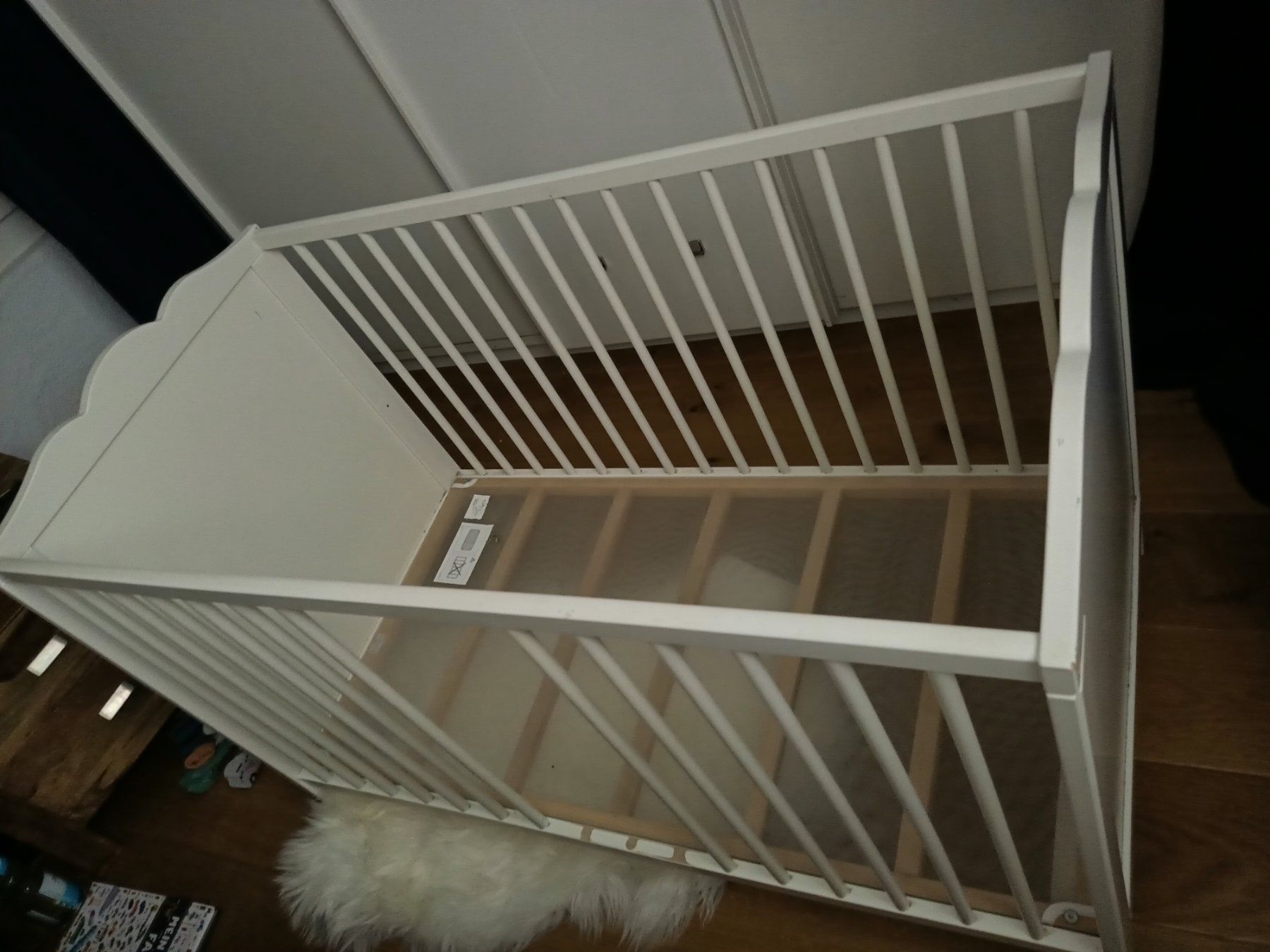 Betten: Holz Baby Bett neuwertig – Gebraucht aus Lachen SZ von neu-und-antik