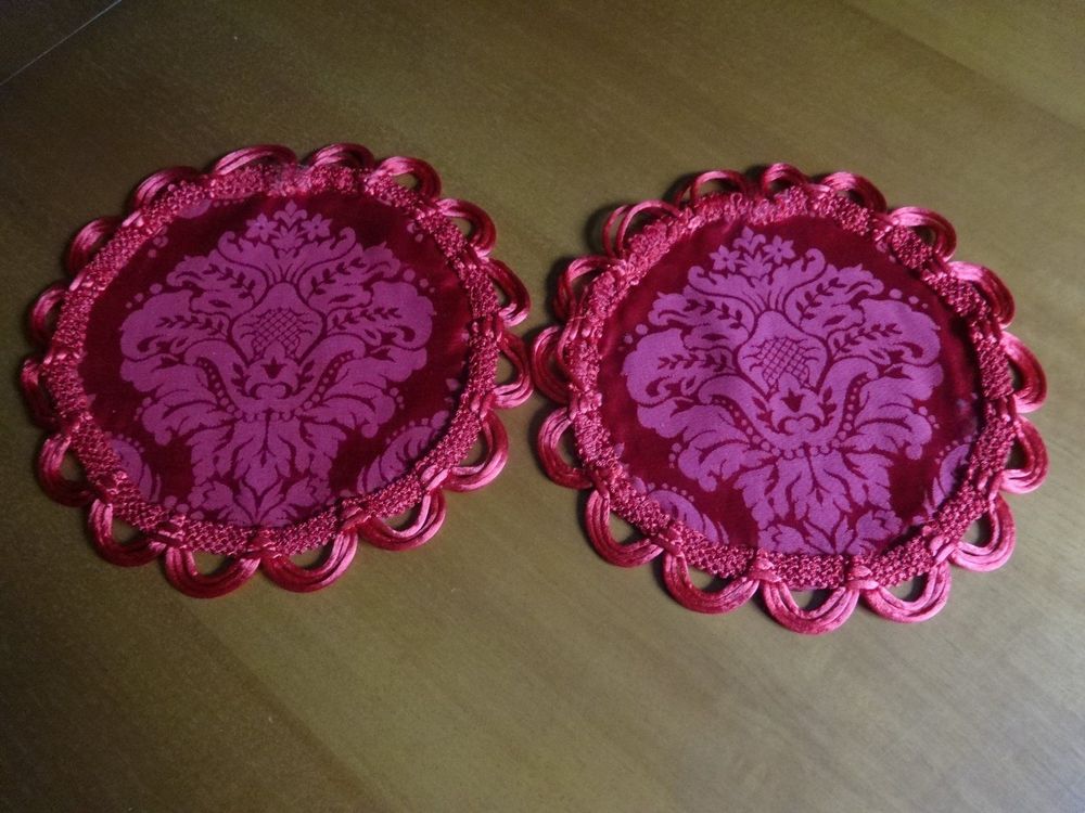Lot De 2 Napperons - 8,5 Cm Et 18 Cm - Occasion