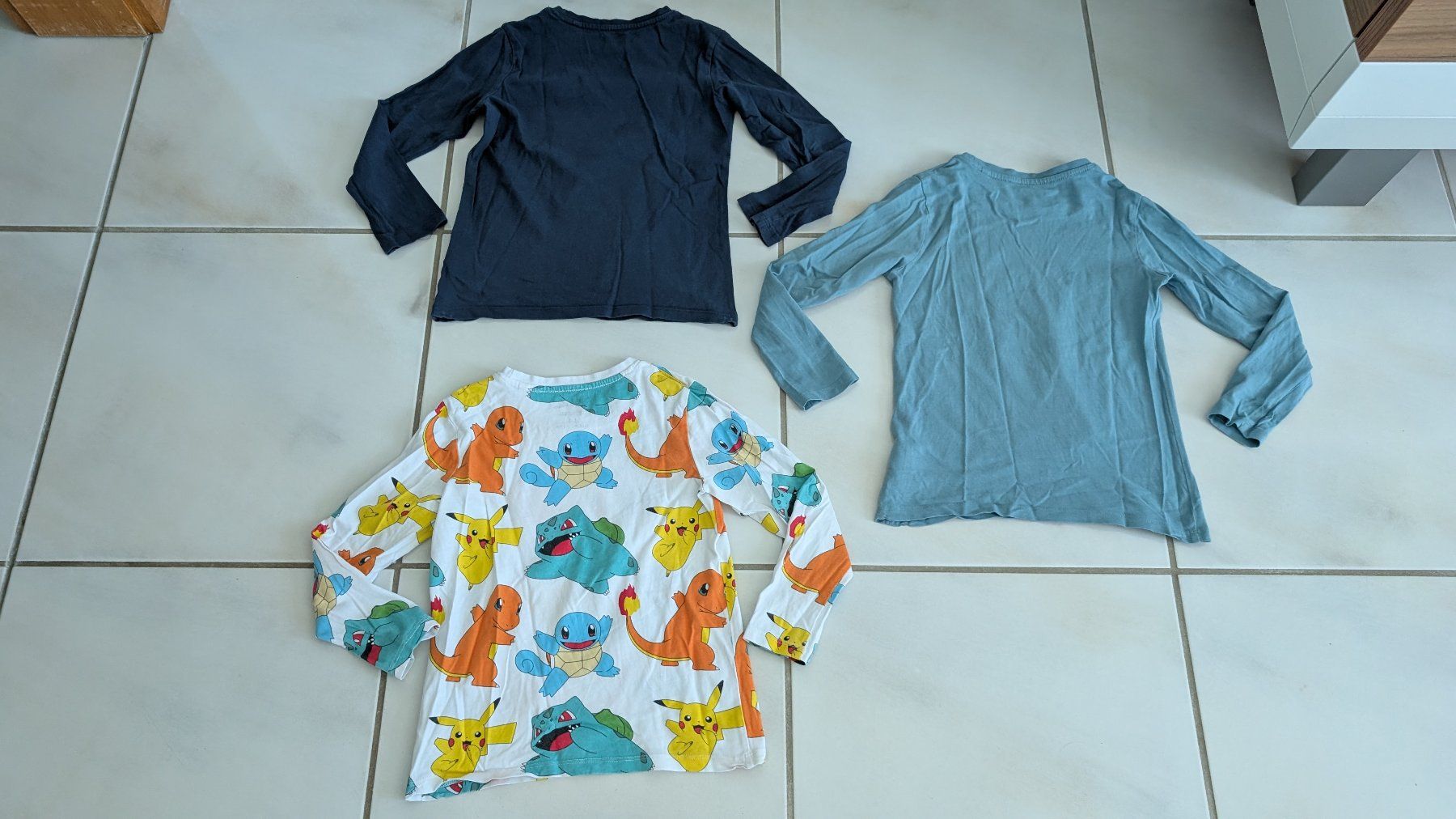 Lotti & Set di vestiti: Pokemon Kleiderpaket - Grösse 122 – Usato da Oberwil-Lieli venduto da meipa3000 4