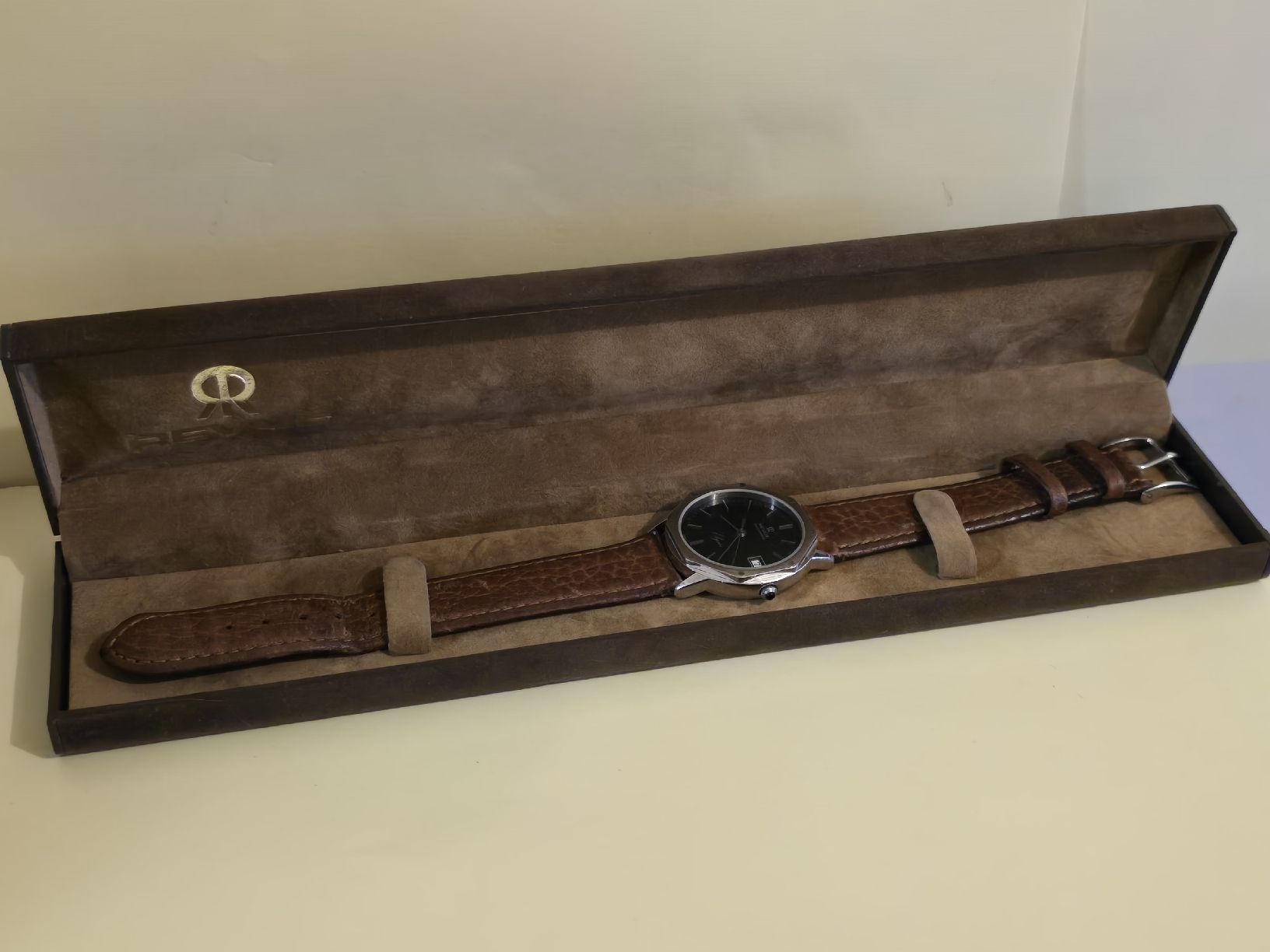 Revue Thommen Orologi: Montre Revue Elysee Quartz Suisse - Avec boît – Usato da Grand-Lancy venduto da Montre-Swiss 1