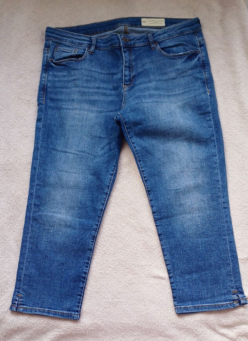 Esprit Jeans: Esprit Jeans Damen Gr. W33 Blau, Capri – Nuovo (secondo la descrizione) da Volketswil venduto da Anzaru