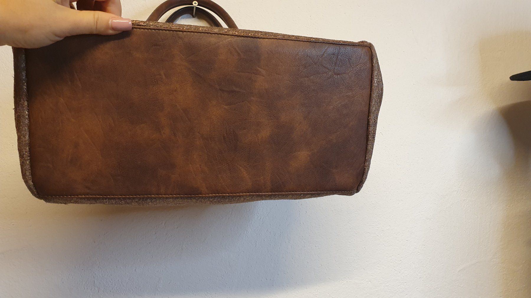 Taschen für Damen: Große Tasche ⭐️ – Gebraucht aus Wald ZH von Martin79 5