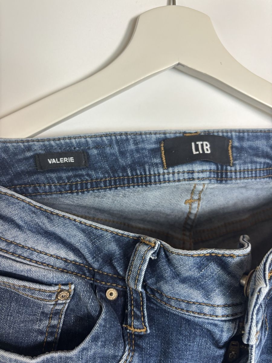 Jeans: low waist bootcut jeans – Usato da Leissigen venduto da lamooniade 3