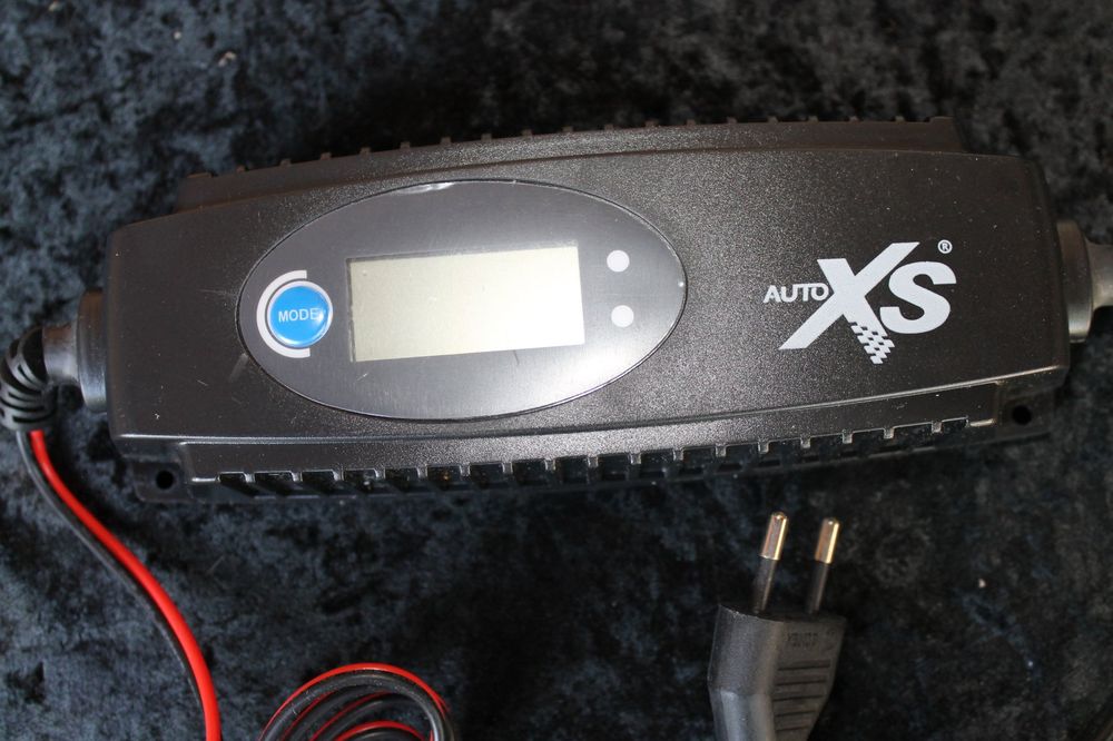 Auto XS KFZ Batterie Ladegerät