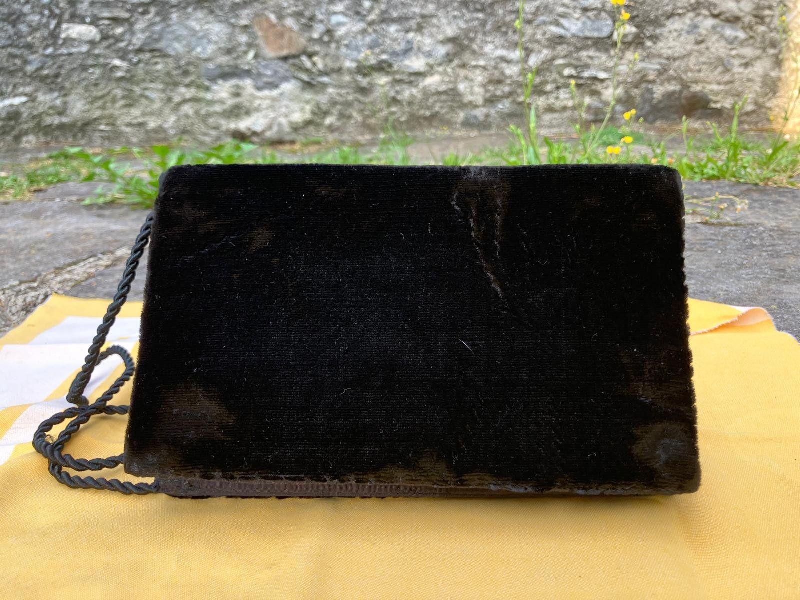 Borse da donna: Vintage Clutch Pouch Bag – Usato da Monte Carasso venduto da arn_dime 1