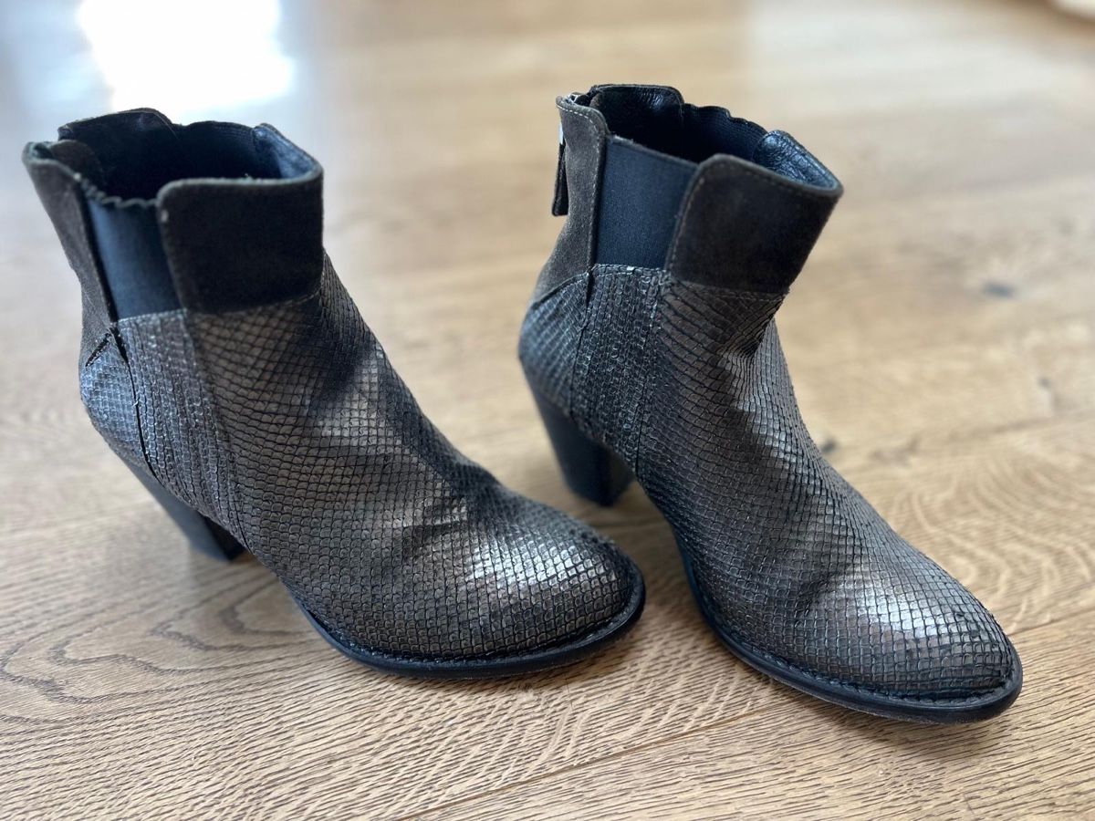 Scarpe da donna: Dunkelgraue History 541 Stiefeletten – Usato da Bern venduto da ulo_1