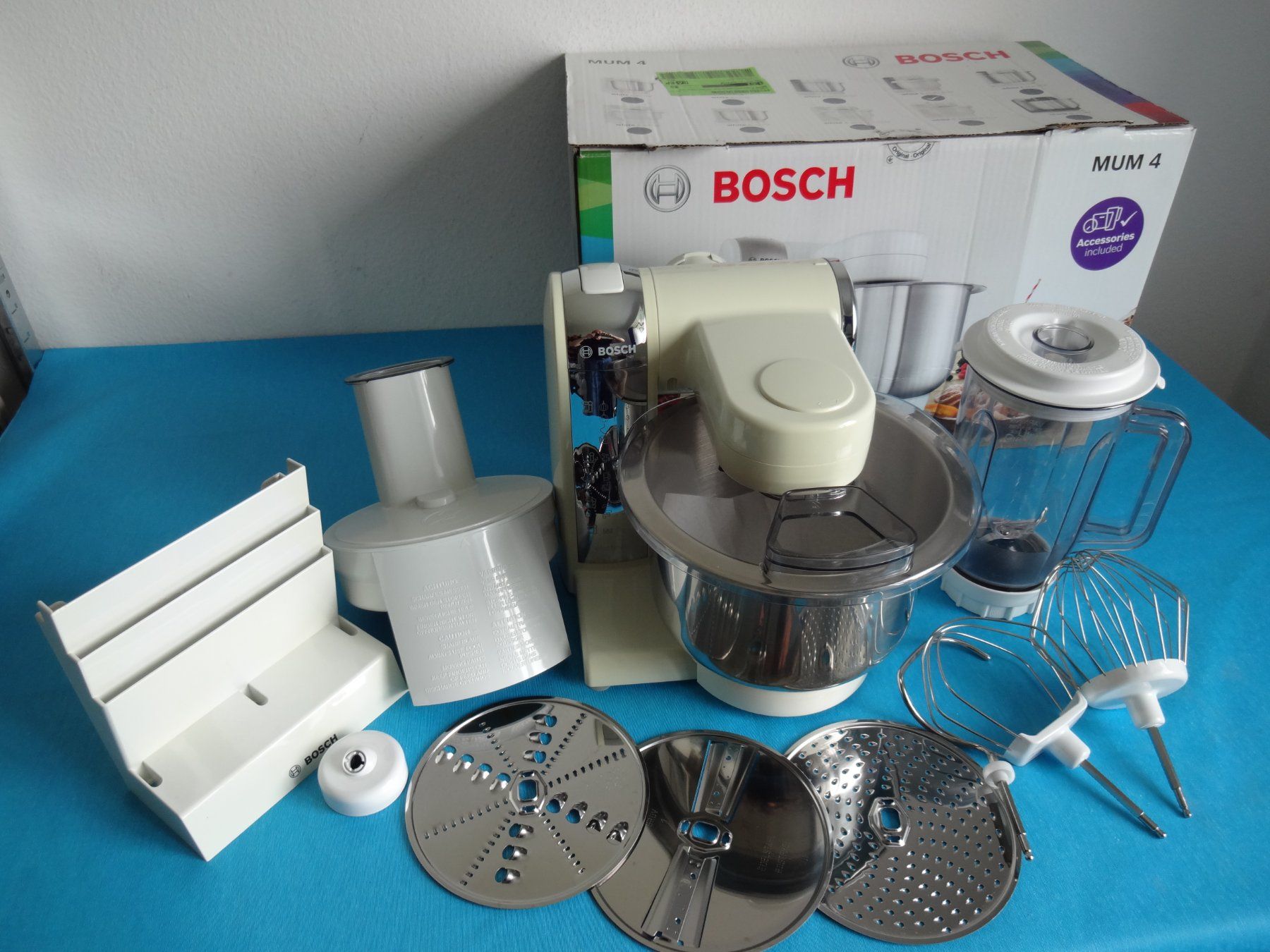 Bosch Elettrodomestici da cucina: * BOSCH - electronic * MUM 46 / 550 Watt – Usato da Frauenfeld venduto da Riaa