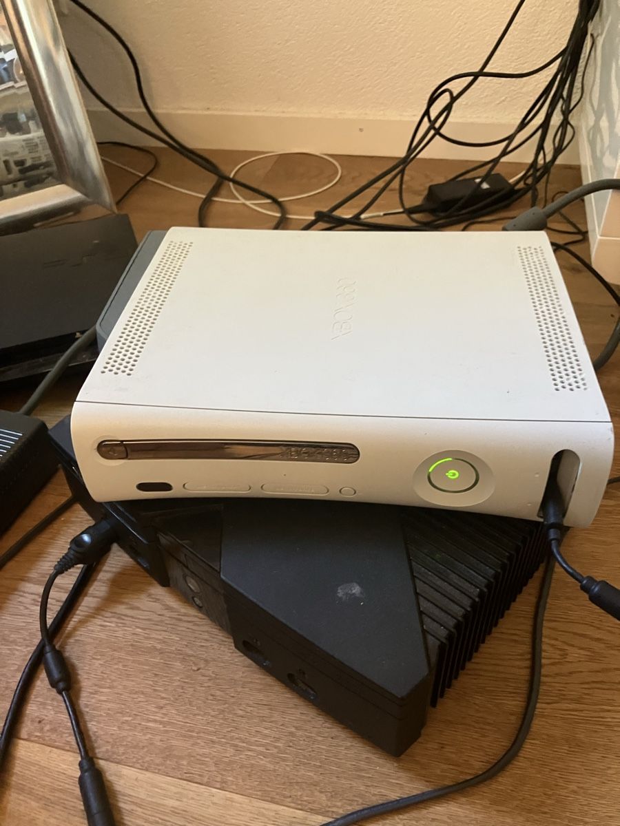 Microsoft Konsolen: Xbox 360 blade Dashboard 2.0.9199.0 – Gebraucht aus Bern von gos_v7yj 6