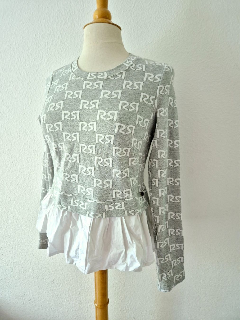 Pullover & Sweatshirts: RINASCIMENTO PULLOVER PULLI S 36 , TOP ZU JEANS HOSE ROCK – Gebraucht aus Elsau von the-colorful-side 5