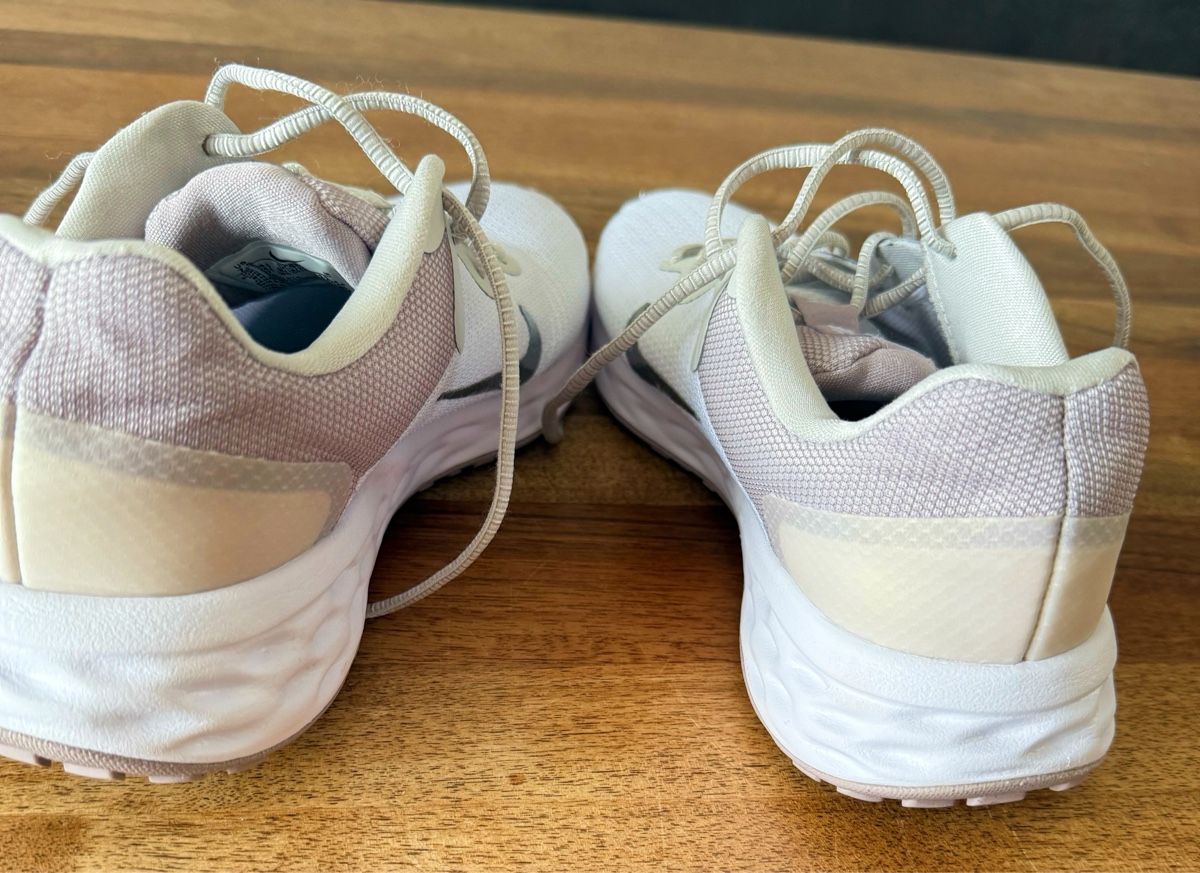 Nike Scarpe per ragazze: Nike Sport/Running Schuhe Grösse 38.50 – Usato da Horgen venduto da adr_6ynz 7