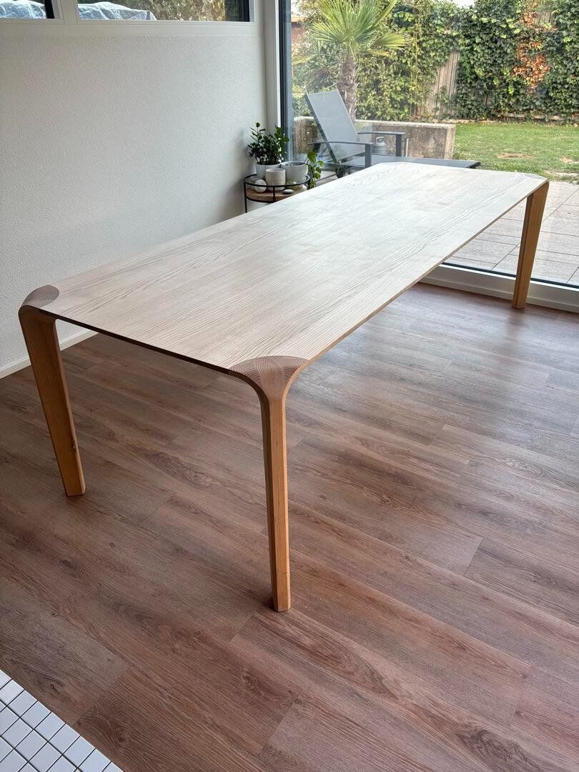 Tavoli: Esstisch FLOW Massivholz – Usato da Hagendorn venduto da Wood-Dream 1