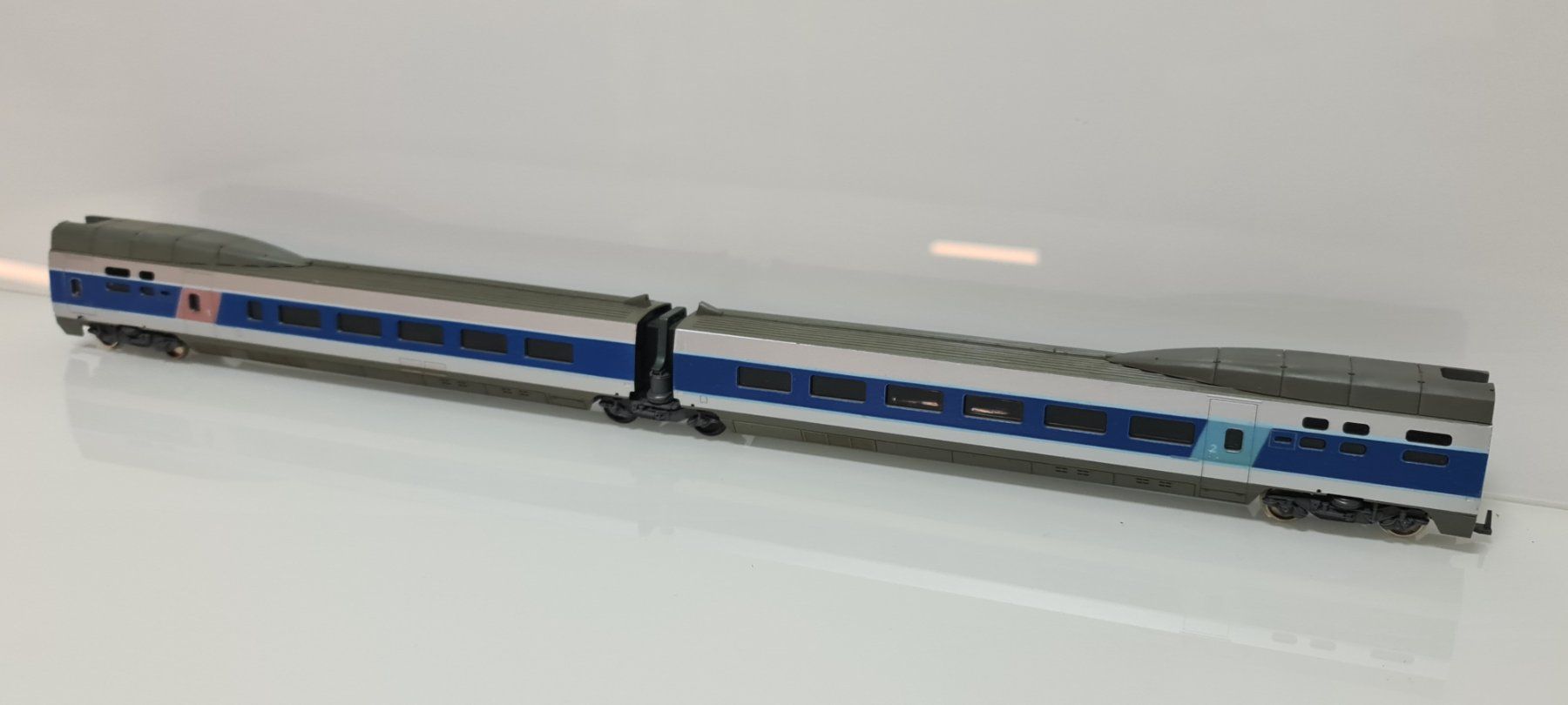 Lima Modellini di ferrovie: Lima TGV Zwischenwagen   H0/DC – Usato da Neuenhof venduto da ludovicco