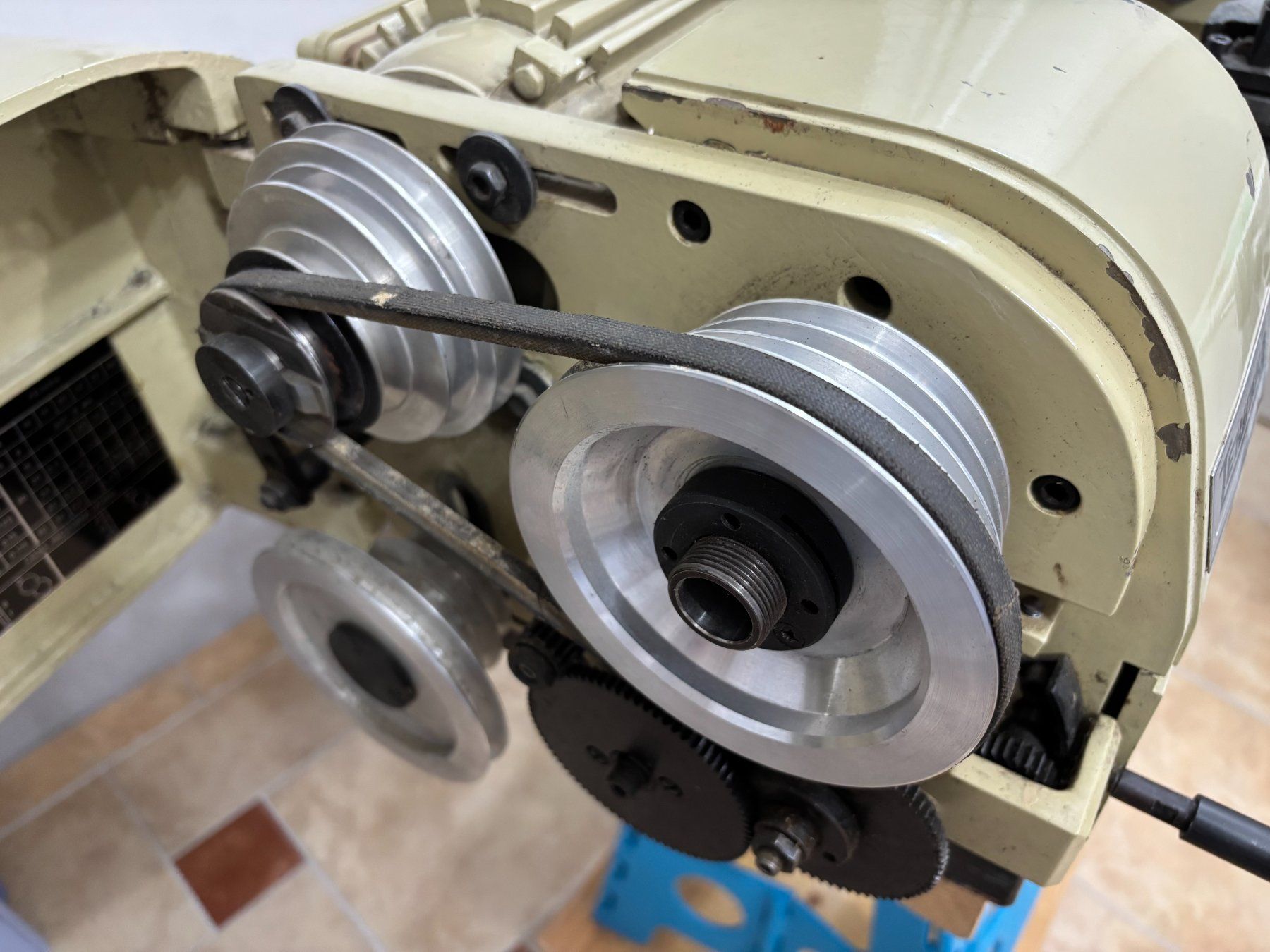 Tutte le macchine: Universal Drehmaschine – Difettoso da Gränichen venduto da bea_nkz7 4