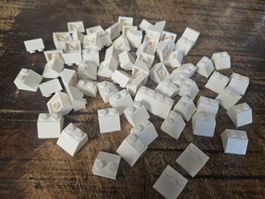 lego 3960 lot de 70 pièces White Slope 45 2 x 2