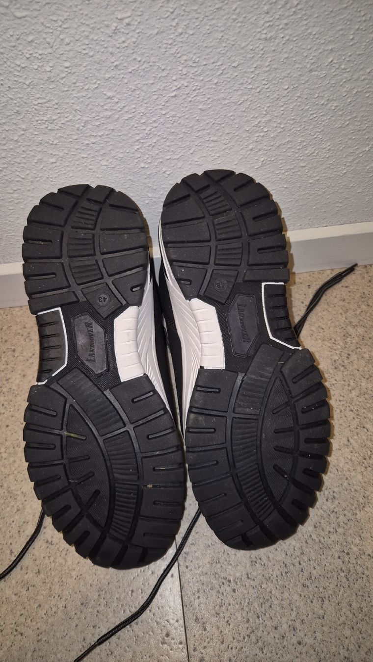 Scarpe da uomo: Snicker 43 – Usato da Buchs AG venduto da EasyPeasy 3