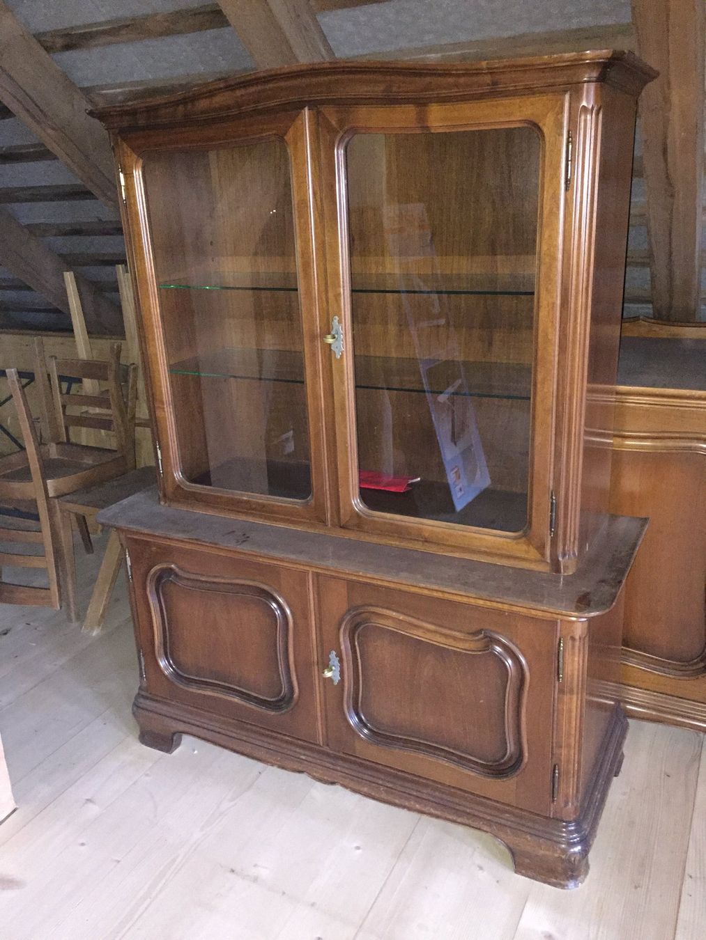 Vitrines: Vitrine – D'occasion à Schangnau par COBRASOL