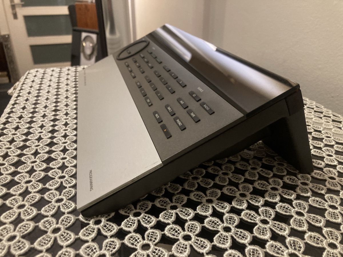 Bang & Olufsen Fernbedienungen: Master Control Panel 5500 . – Gebraucht aus Zürich von  3
