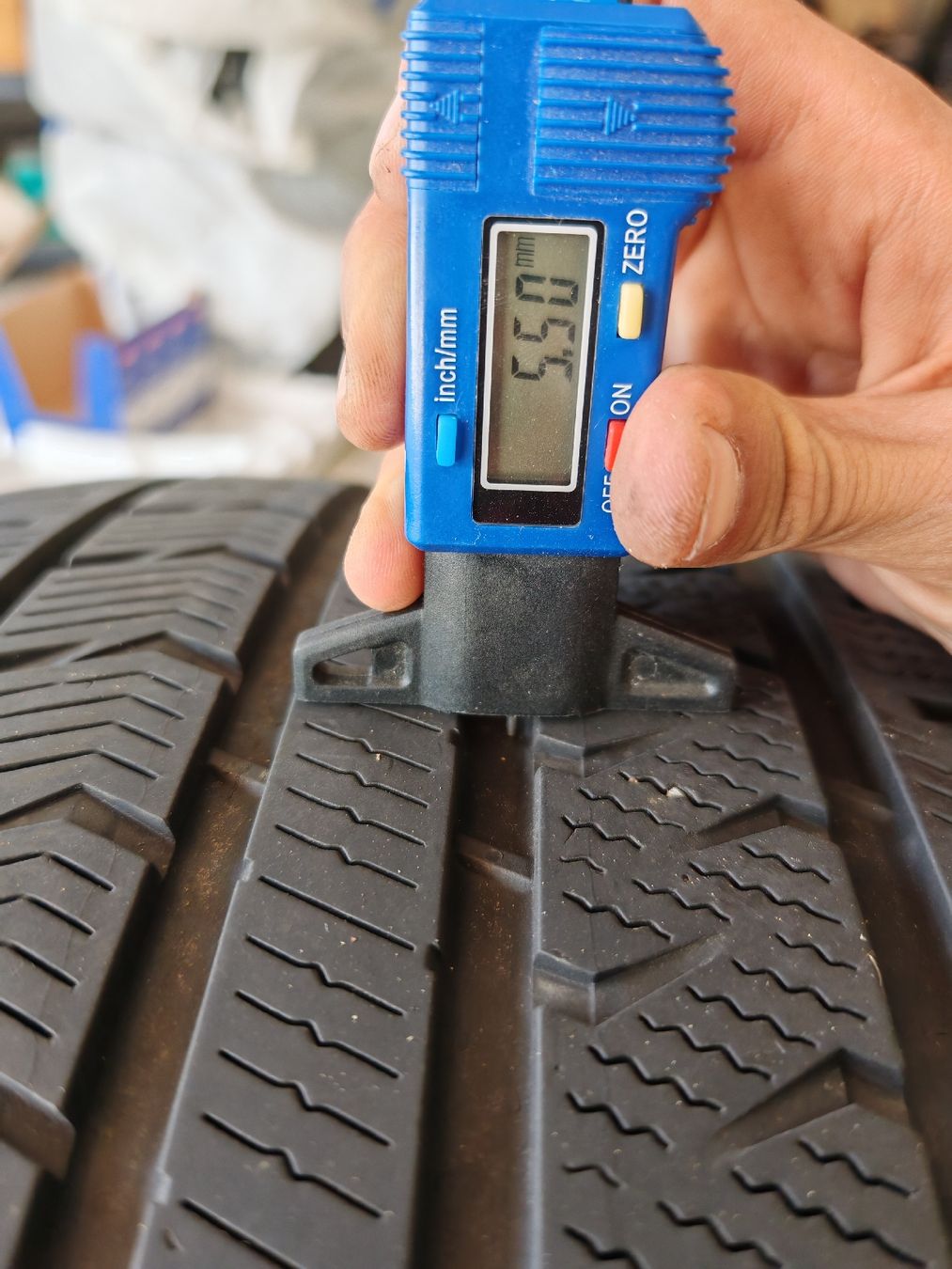 Pneumatici & Ruote complete: Pneu 275/40 R 20 – Usato da Herisau venduto da kn_ir 2