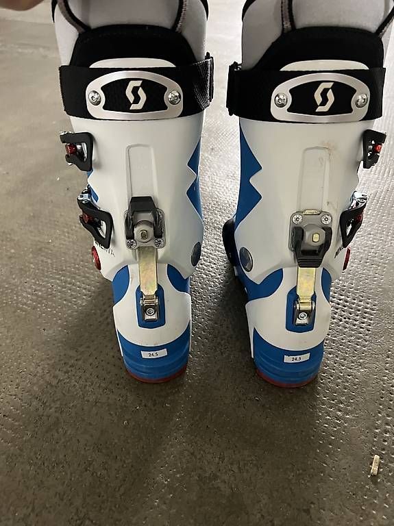 Scarpe da uomo: Chaussures de telemark 24,5 neuve  – Usato da Lausanne venduto da litchi18 3