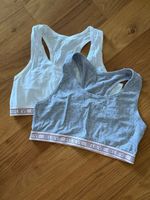 2 Sport BHs Weiss Grau Gr14-15 Jährig praktisch NEU