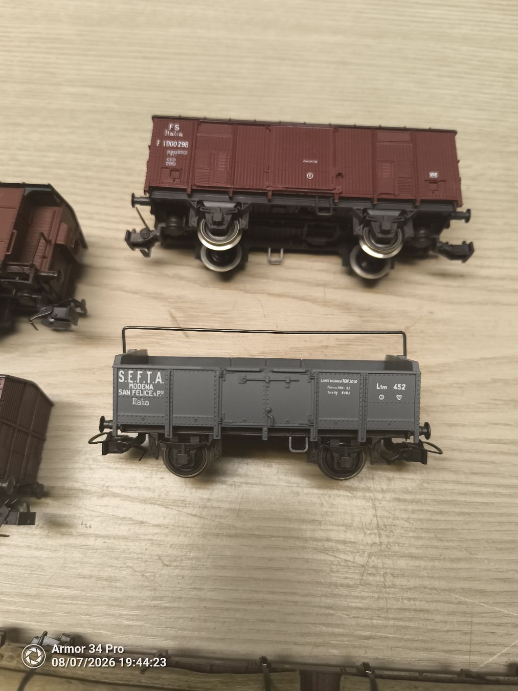 Rivarossi Modellini di ferrovie: Modellbahn Waggons Rivarossi HO gebraucht 6Stk. – Usato da Herzogenbuchsee venduto da ioa_zcm6 3