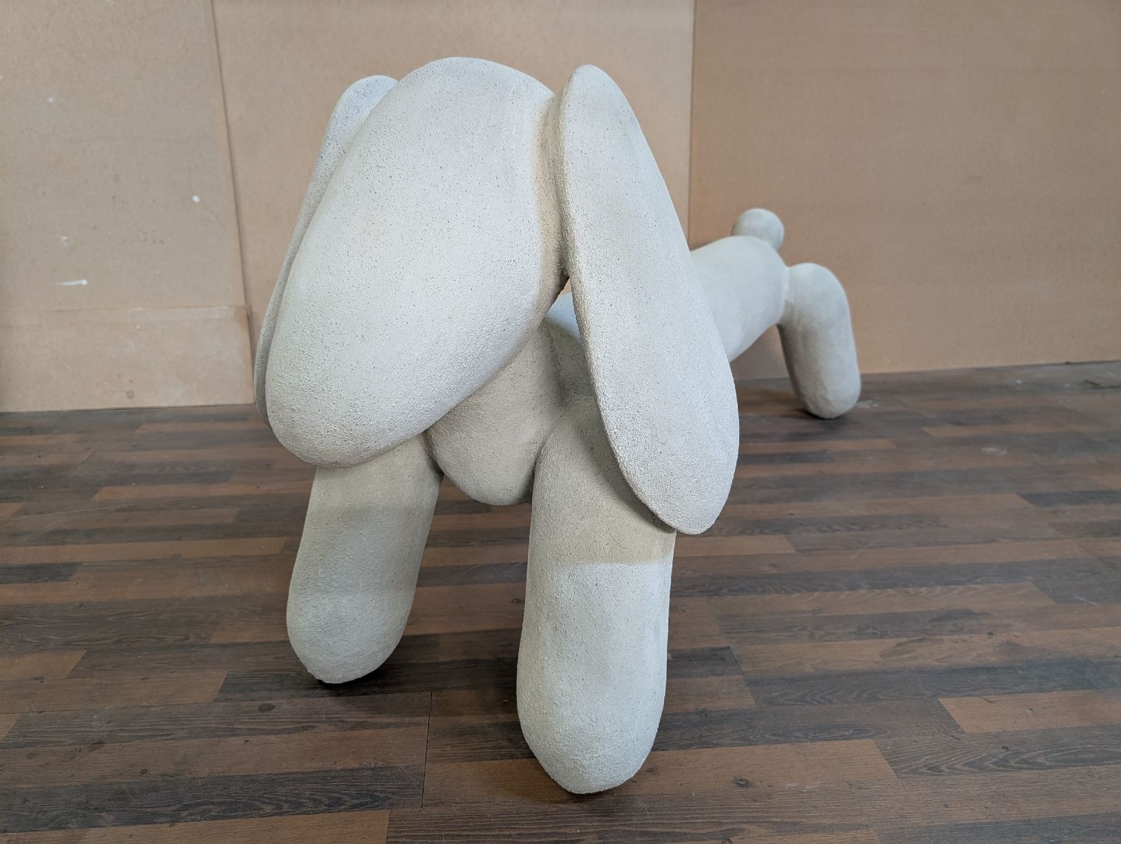 Panchine: Banc en forme de chien en béton – Nuovo (secondo la descrizione) da Grand-Lancy venduto da Mariogo1 2