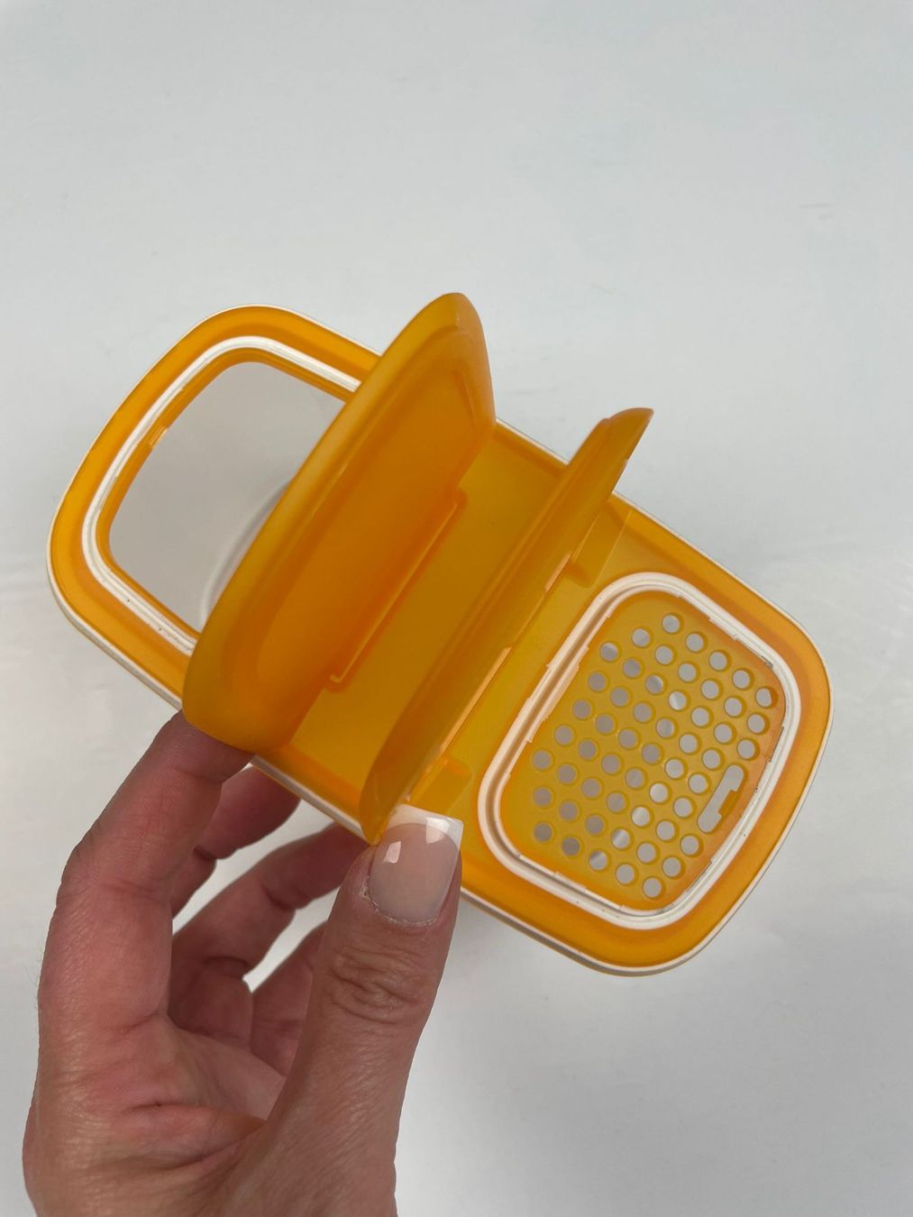 Tupperware Contenitori & Simili: 3x Tuperware mit Streuer, organge/weiss – Nuovo e nell'imballaggio originale da Wängi venduto da LiqKojote 1