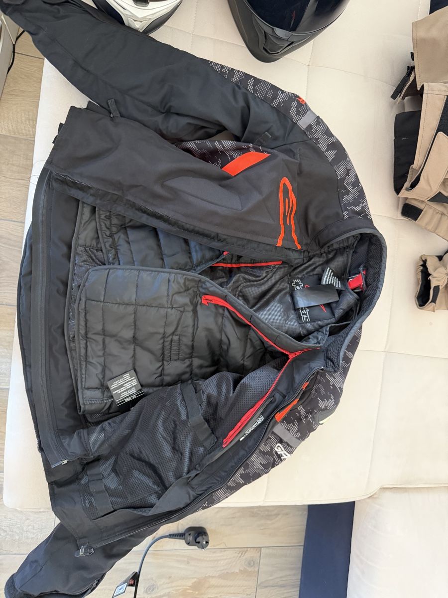 Alpinestars Giacche: Alpinestars Motorcycle Jacket Black Size M Used – Nuovo (secondo la descrizione) da Schlieren venduto da ale_9fdc 1