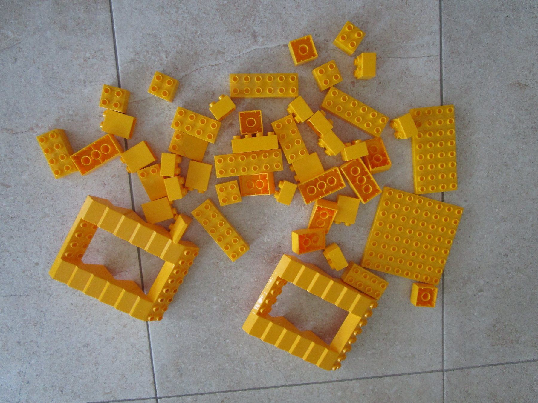 Lego Kit di costruzioni: Lego Duplo Lot Nr. 5 – Usato da Grenchen venduto da Bass25