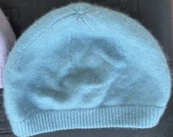 Berretto invernale azzurro 100% cachemire biologico