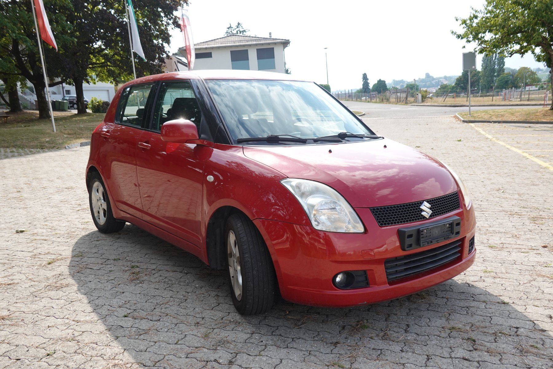 Suzuki Autos: Suzuki Swift 1.3 2007 – D'occasion à Denges par titi613 1
