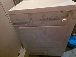 Sèche-linge Bauknecht TRK 6720 blanc état d'occasion