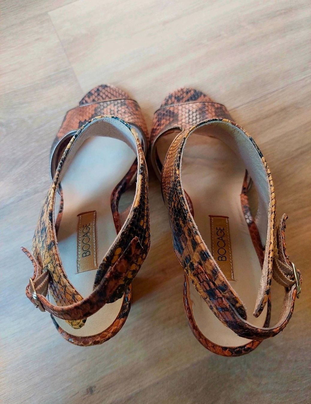 Scarpe da donna: Bocage Sandales cuir effet python originales T 38 – Usato da Genève venduto da a_t_g5kq 1