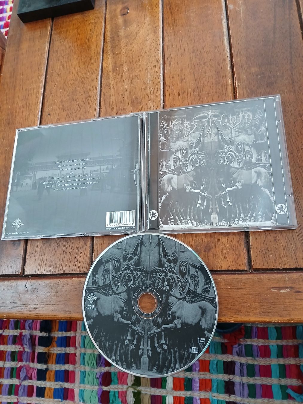 CD: crystalium- diktat... – Usato da St-Cergue venduto da VeganWarrior