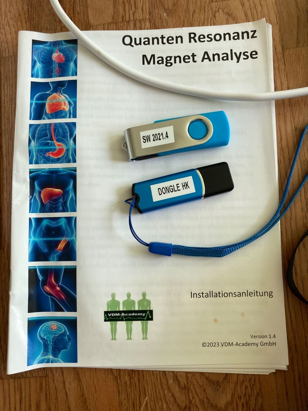 Mesurer: Quanten Resonanz Magnet Analyse Gerät mit Buch VDM-Academy – D'occasion à Erstfeld par Pfiffholder 3