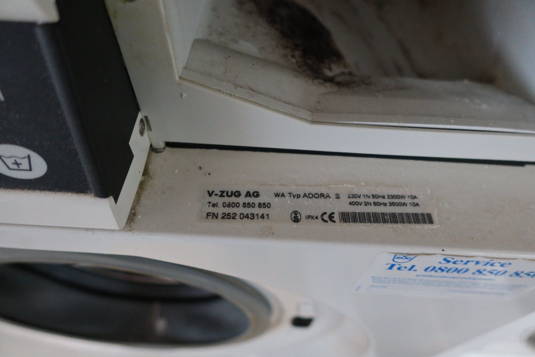 V-Zug Lavatrici: Waschmaschine und Tumbler – Usato da Schachen b. Reute venduto da The-Hedgehog 1