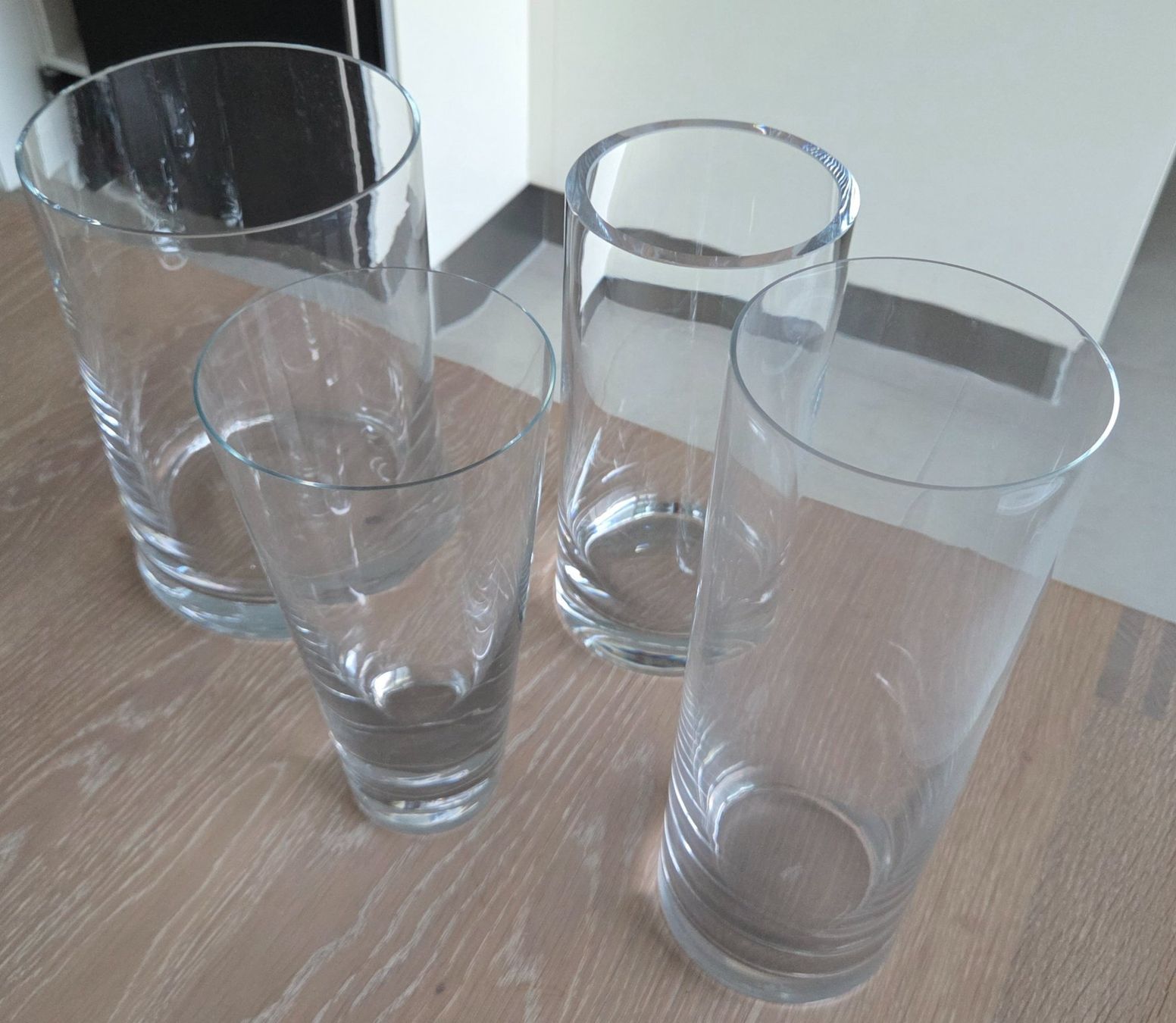Vasen & Gefässe: Vier Glas-Vasen, -Behälter – Gebraucht aus Ittigen von bluesboy_66 1