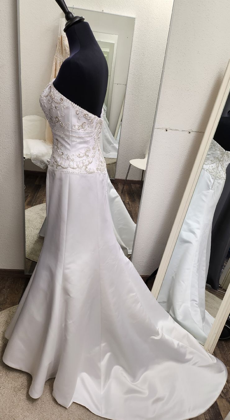 Vestiti: Brautkleid – Nuovo (secondo la descrizione) da Uster venduto da VMT.