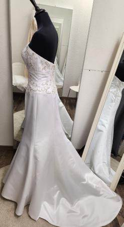 Brautkleid