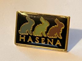 1 Pin Hasena