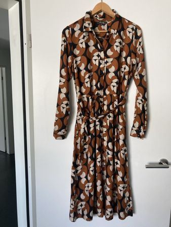 King Louie Kleid Gr. 38 Herbst/Winter Muster Brauntöne Neuwe