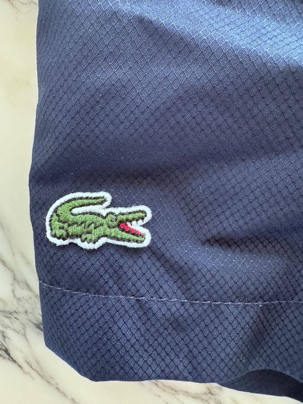 Lacoste Pantaloni: Lacoste Shorts, Gr. 110, Top Zustand – Usato da Meilen venduto da Antete 1