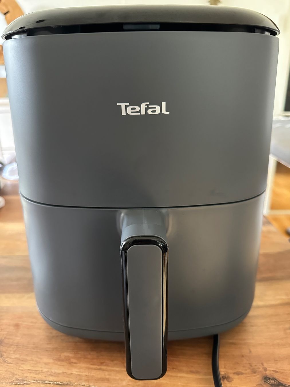 Tefal Elettrodomestici da cucina: Airfryer + Heissluftfritteuse, Tefal EY245B – Usato da Basel venduto da betzi13
