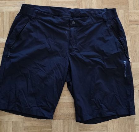 Short / bermuda noir Trevolution taille 44