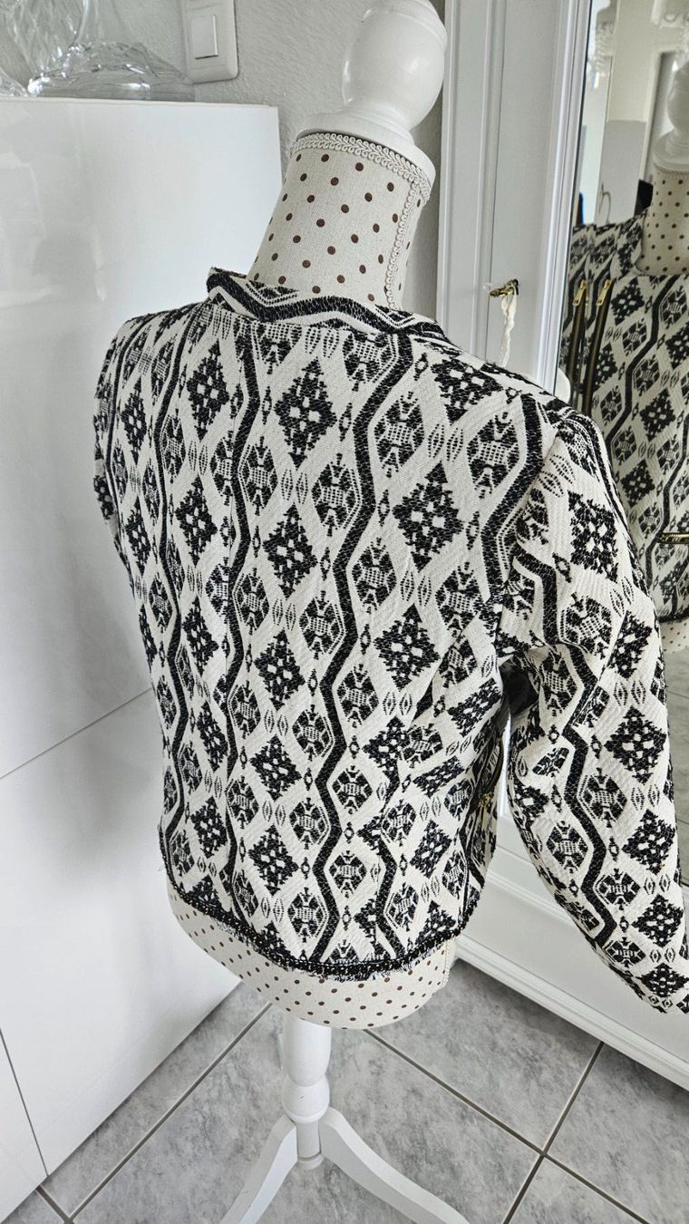 H&M Jacken: gemusterter Blazer Schwarz/Weiss mit Gold Grösse 42 – Gebraucht aus Gossau ZH von fashiontwo 2